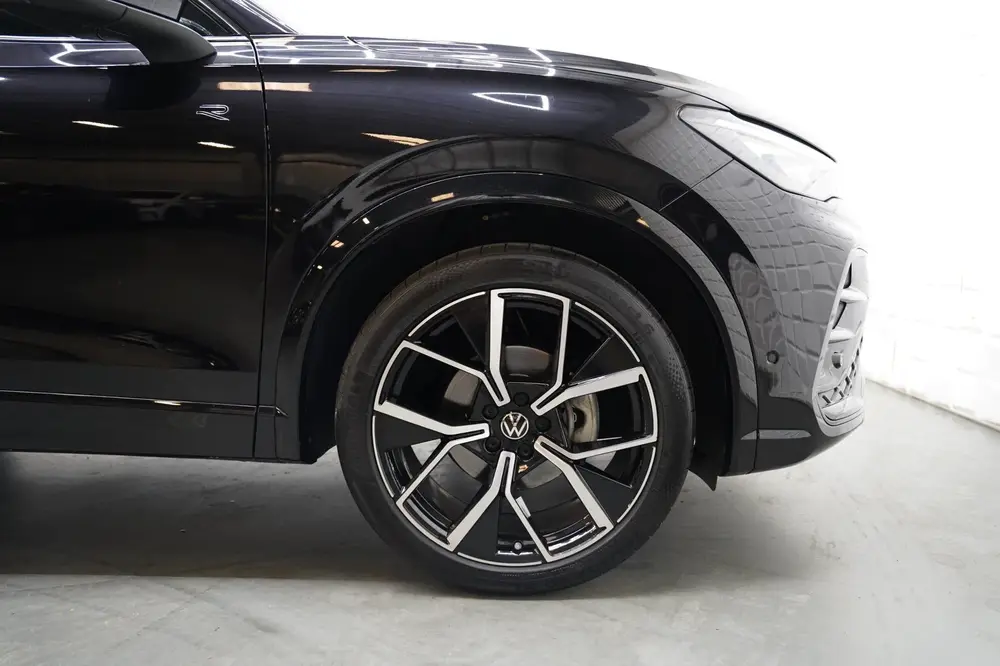 Volkswagen Tiguan 1.5 eTSI 3x R Line PANO IQ HEAD UP H&K 360 uit 2024, foto 10