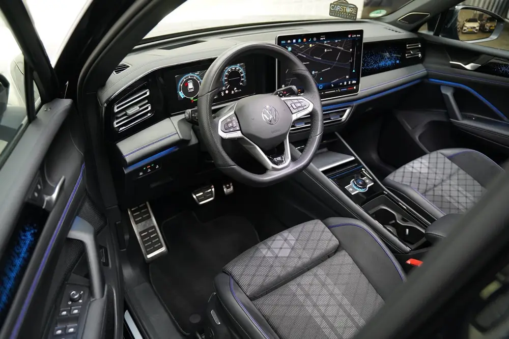 Volkswagen Tiguan 1.5 eTSI 3x R Line PANO IQ HEAD UP H&K 360 uit 2024, foto 13