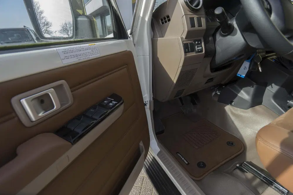 Toyota Land Cruiser GDJ 79 DC 2.8 D-4D 6 A uit 2024, foto 12