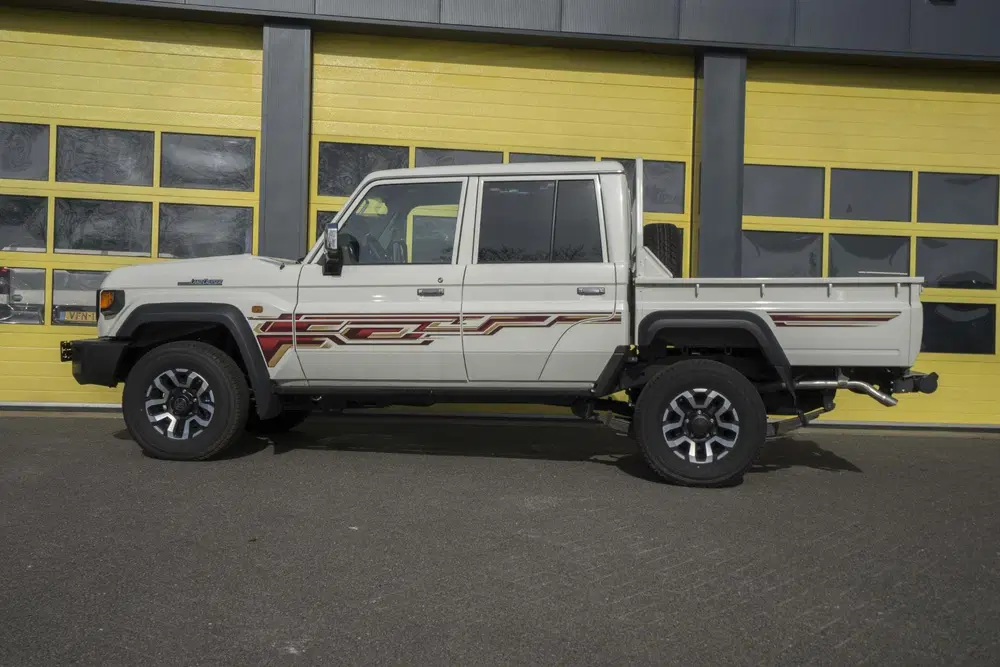 Toyota Land Cruiser GDJ 79 DC 2.8 D-4D 6 A uit 2024, foto 9