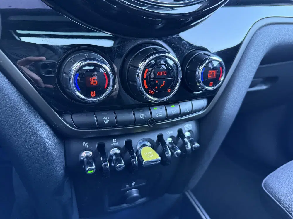Mini Countryman 2.0 Cooper SE Pano uit 2022, foto 13