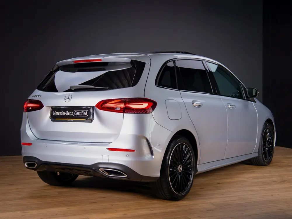 Mercedes-Benz B-Klasse 250 e Business Solution AMG Premium P uit 2026, foto 2