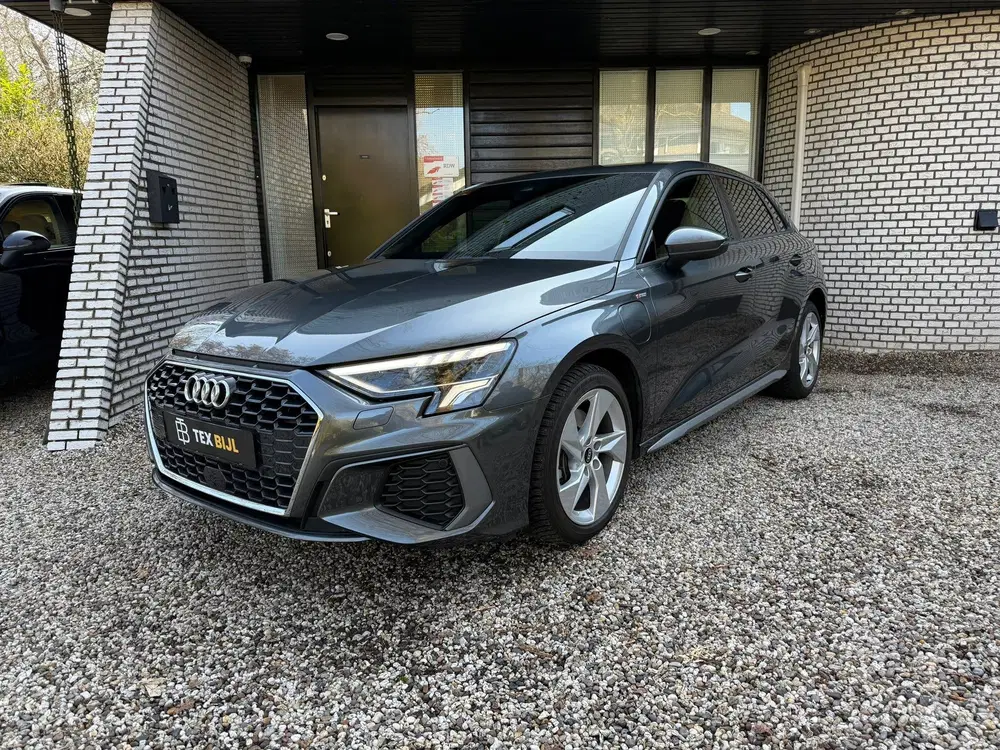 Audi A3 40 TFSI e S-Line uit 2021