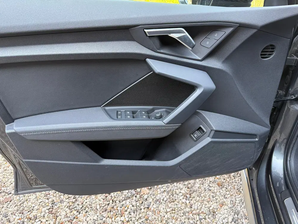 Audi A3 40 TFSI e S-Line uit 2021, foto 12