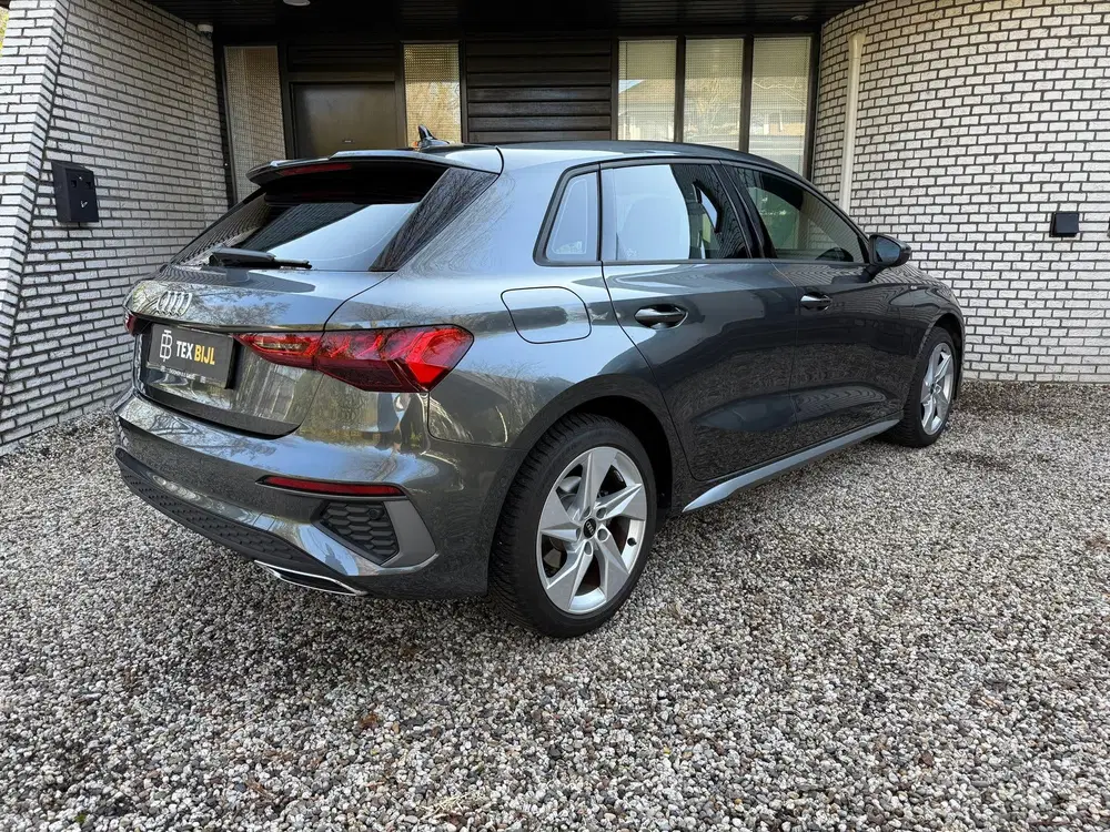 Audi A3 40 TFSI e S-Line uit 2021, foto 7