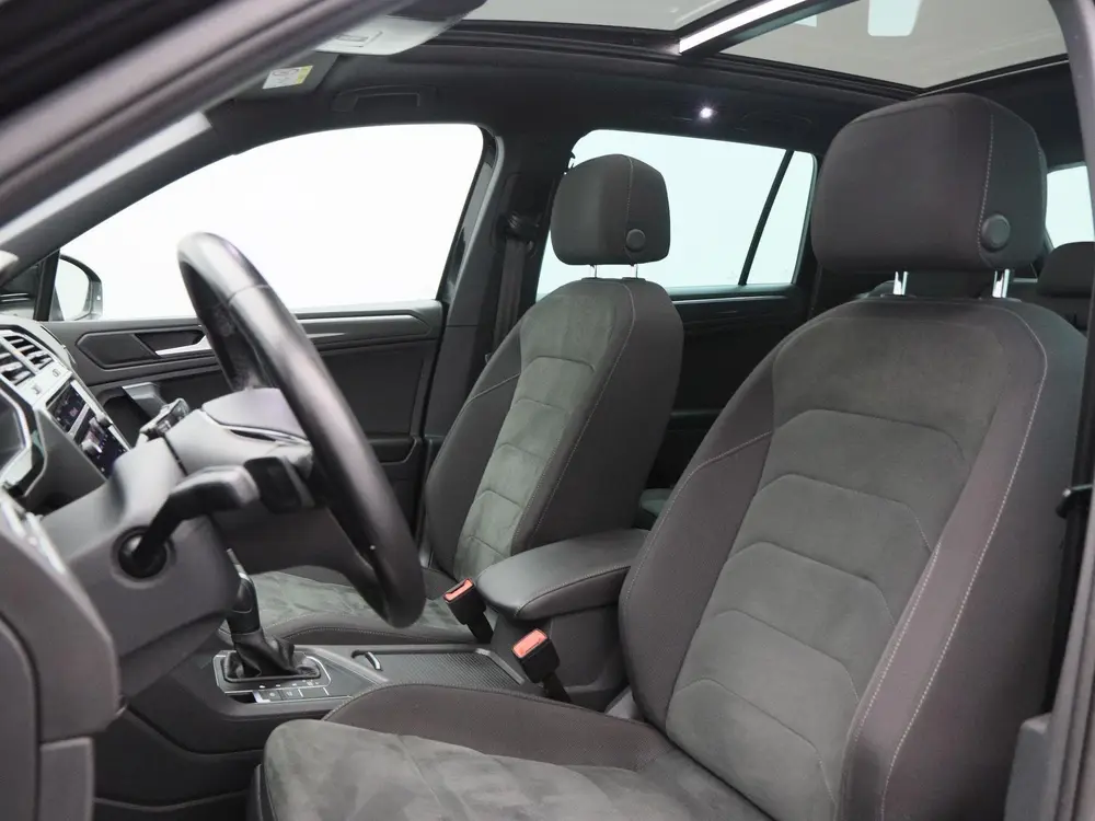 Volkswagen Tiguan 1.5 TSi 150 Pk Automaat R-Line | Stoelverw uit 2020, foto 20