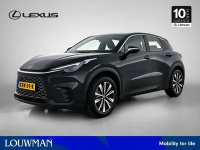 Lexus LBX 2WD uit 2025