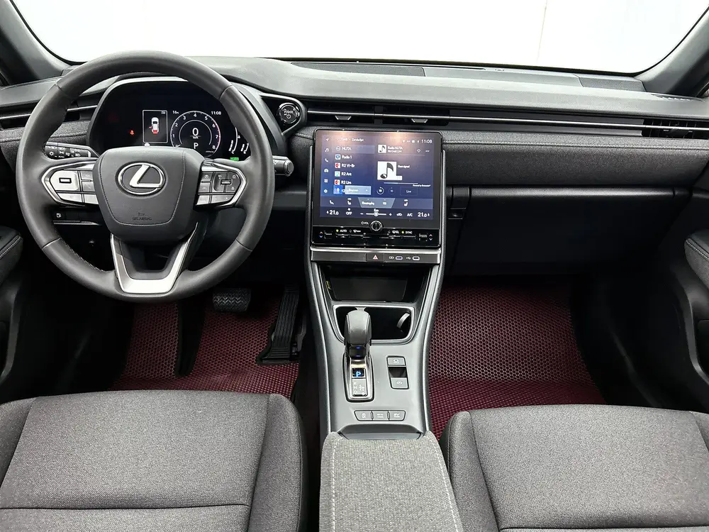 Lexus LBX 2WD uit 2025, foto 4