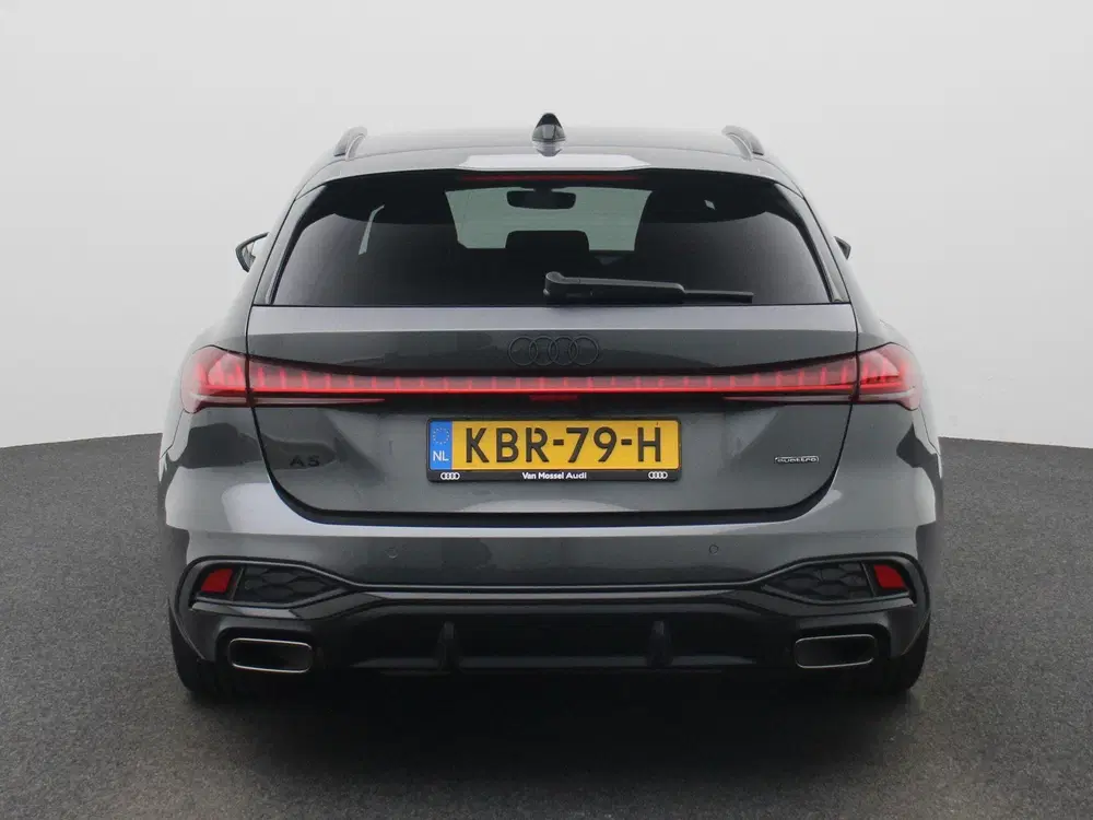Audi A5 2.0 e-hybrid quattro S edition Competition uit 2026, foto 5