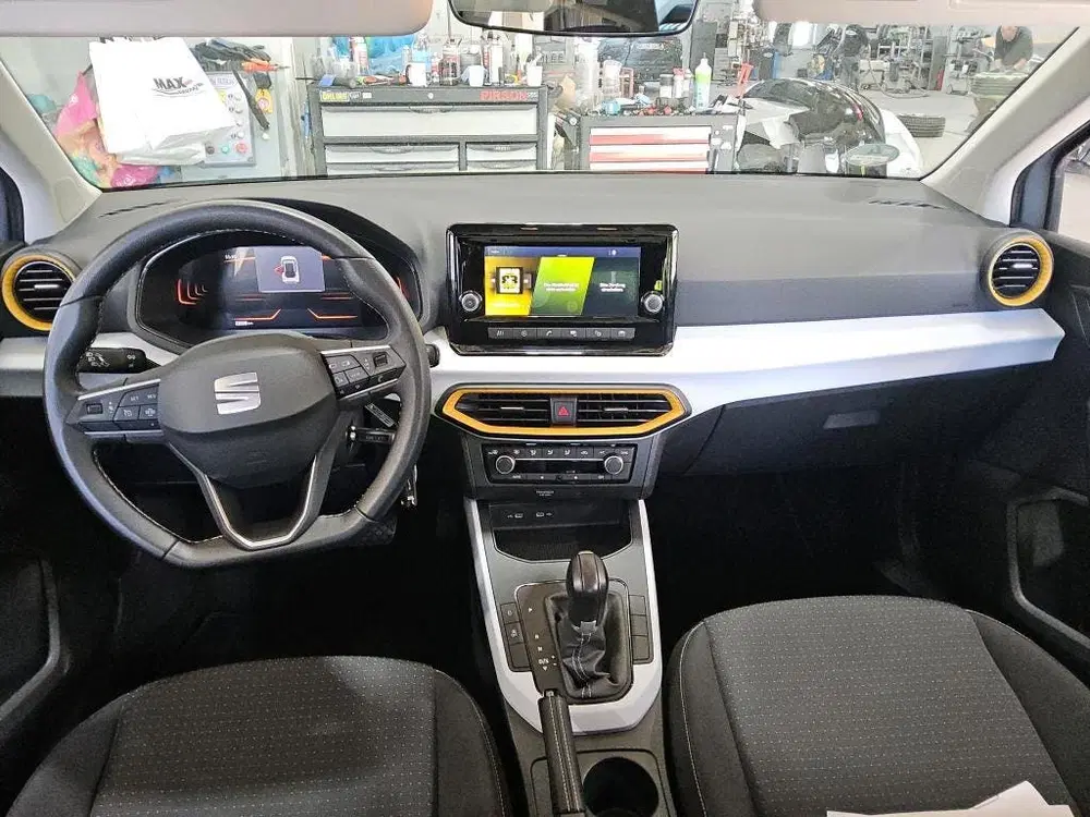 SEAT Arona 1.0 TSI Style Parkeers I Carplay I 4Season uit 2023, foto 3