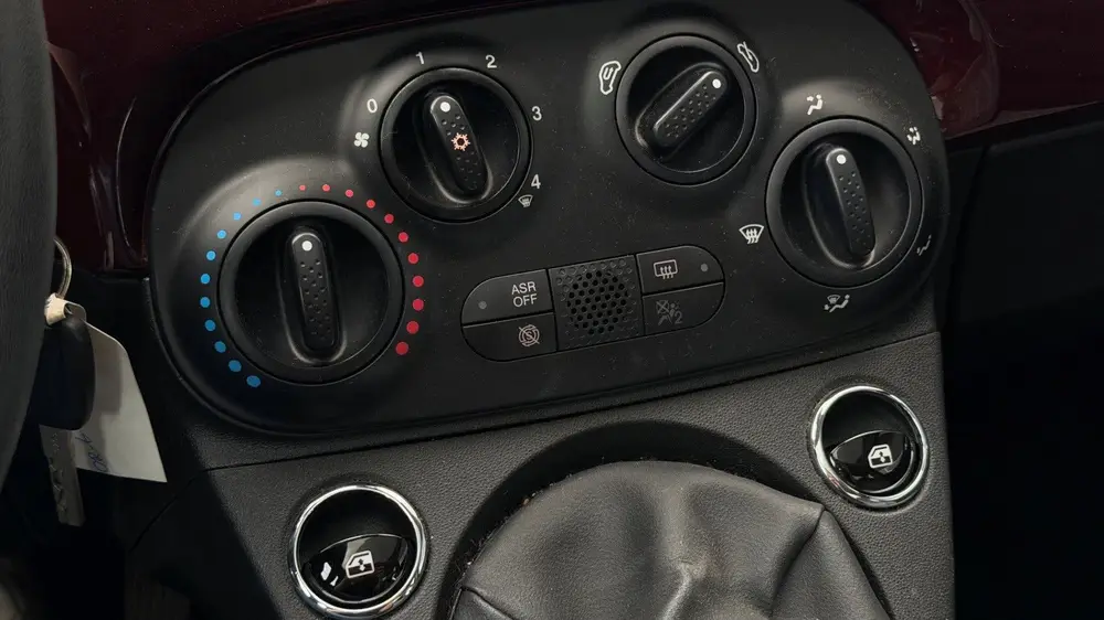 Fiat 500 0.9 TwinAir Turbo Collezione, Panoramadak, Cruise uit 2019, foto 15