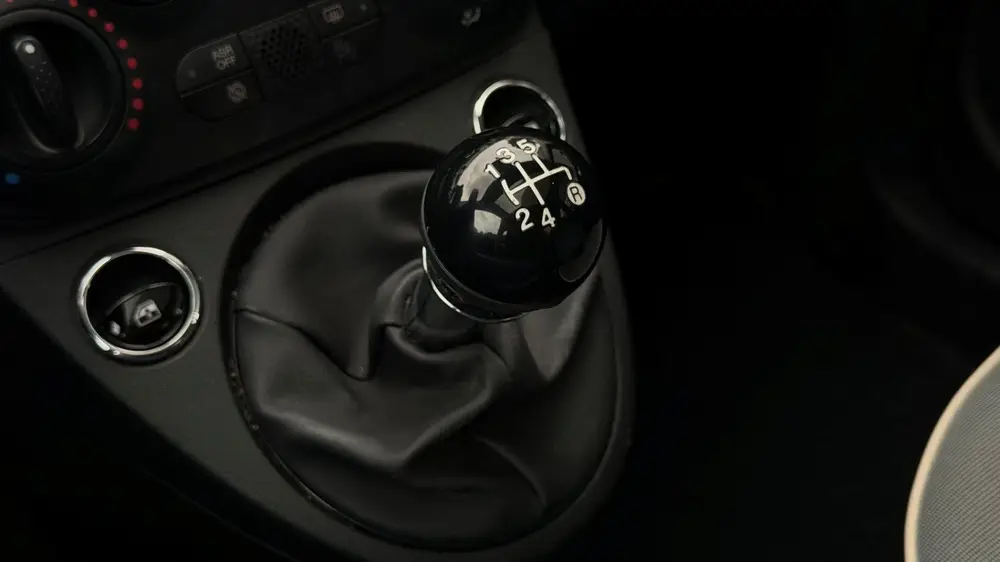 Fiat 500 0.9 TwinAir Turbo Collezione, Panoramadak, Cruise uit 2019, foto 16