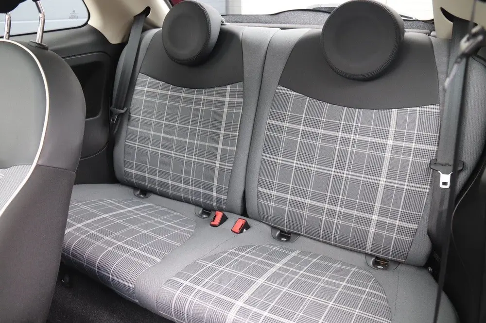 Fiat 500 0.9 TwinAir Turbo Collezione, Panoramadak, Cruise uit 2019, foto 17