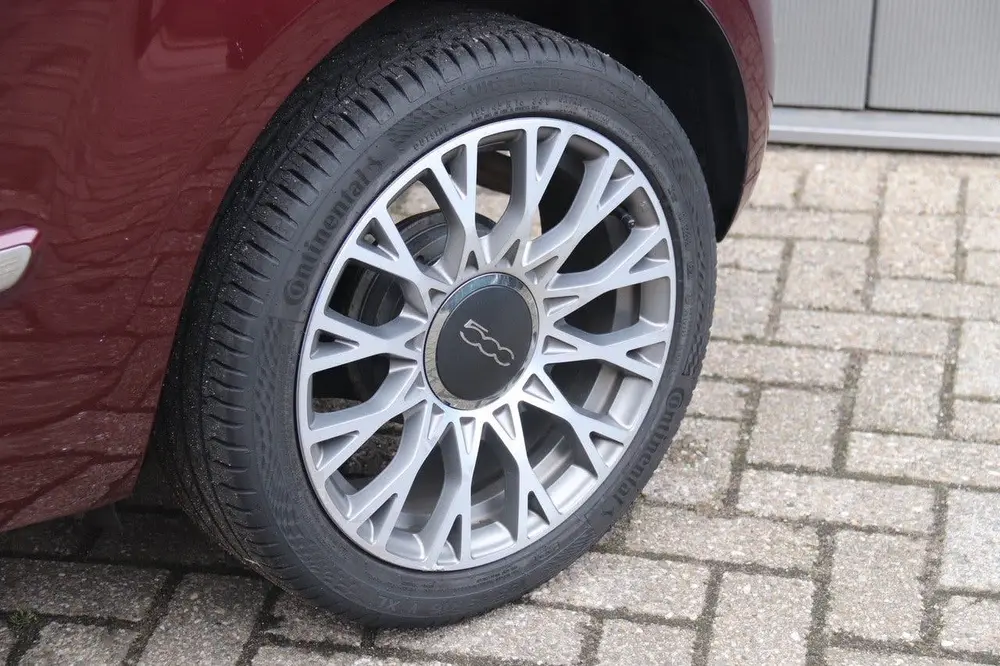 Fiat 500 0.9 TwinAir Turbo Collezione, Panoramadak, Cruise uit 2019, foto 5