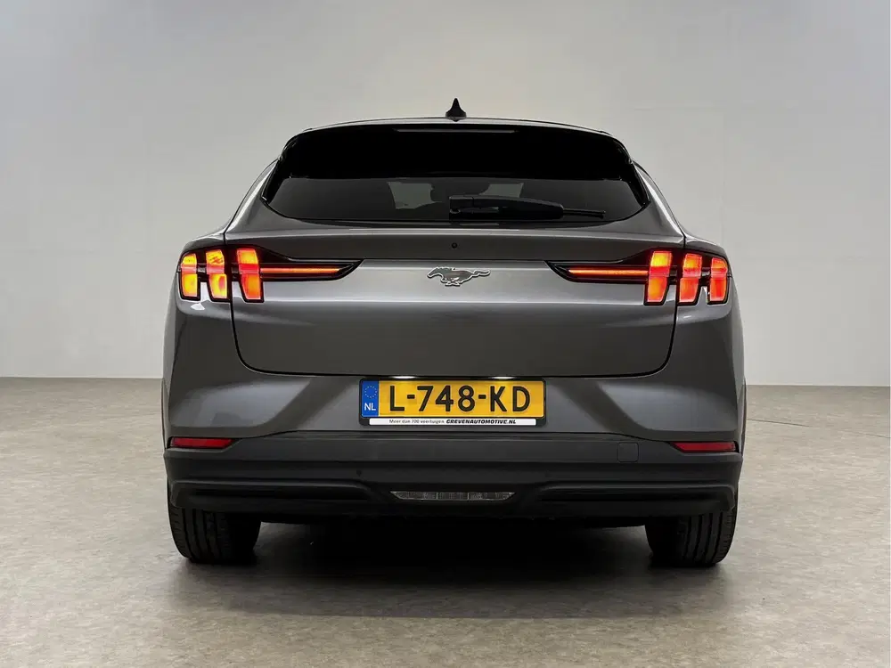 Ford Mustang Mach-E Extended RWD 98 kWh uit 2021, foto 9