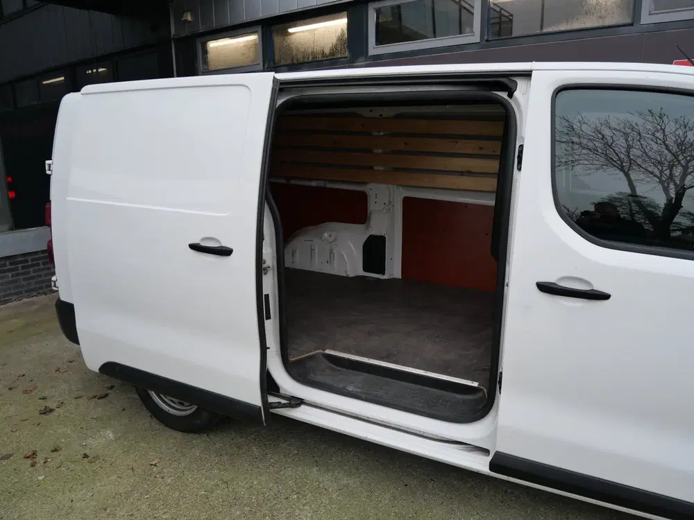Toyota Proace 1.5 D-4D COOL COMFORT uit 2021, foto 4