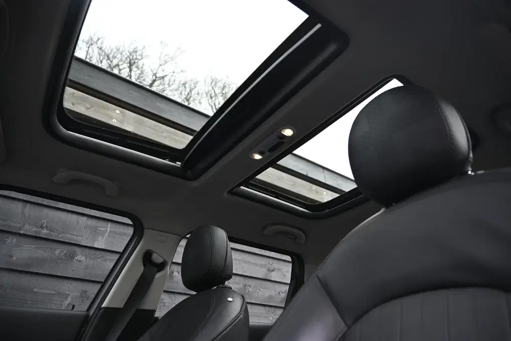 Mini Clubman 1.5 Cooper Business Edition uit 2022, foto 13