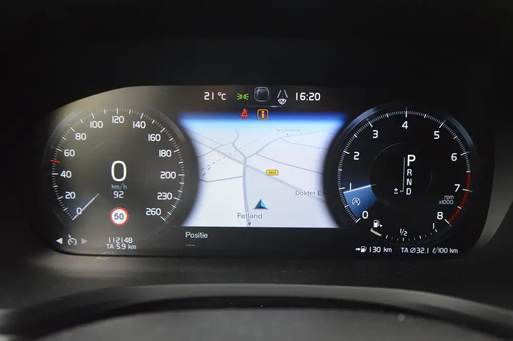 Volvo V60 T5 | Trekhaak 1800kg | Stoel + Stuur Verwarmd | Ap uit 2019, foto 10