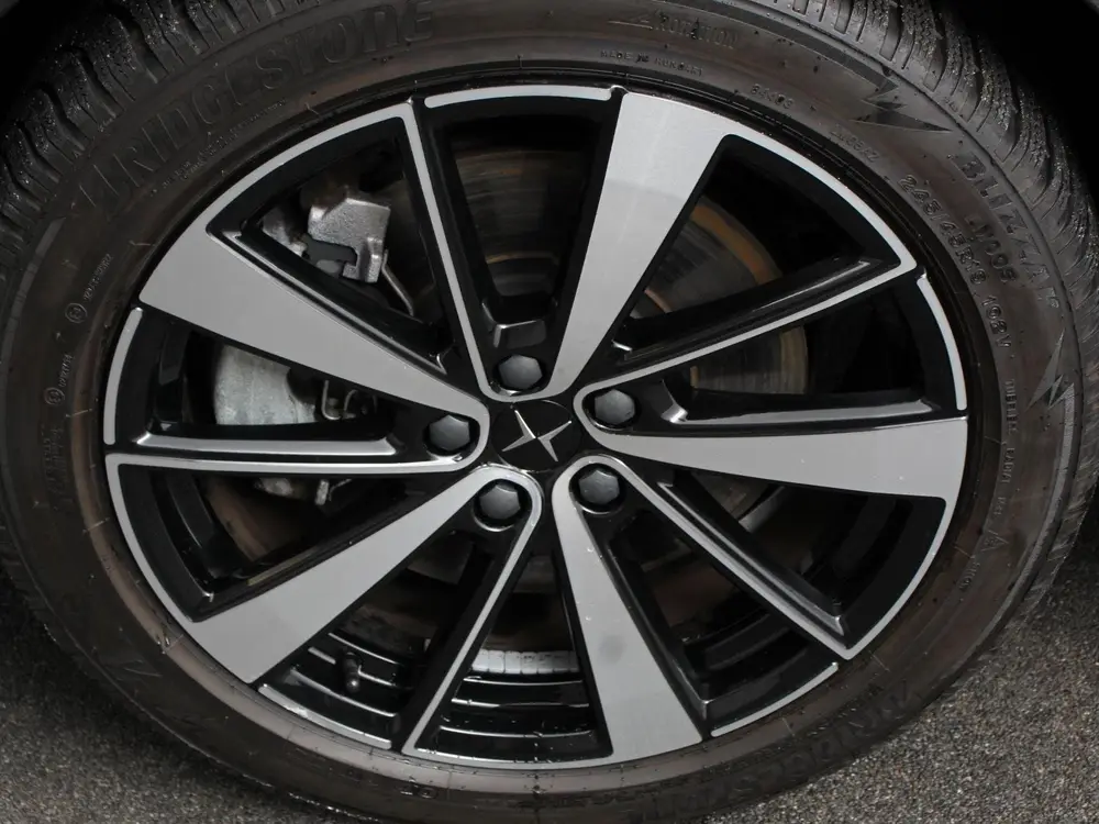 Polestar 2 Long Range Dual Motor 408pk Launch Edition 78kWh uit 2020, foto 3