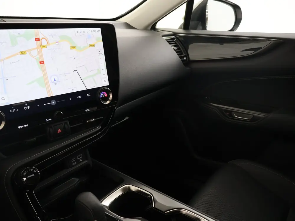 Lexus NX 450h+ AWD Launch Edition uit 2022, foto 20