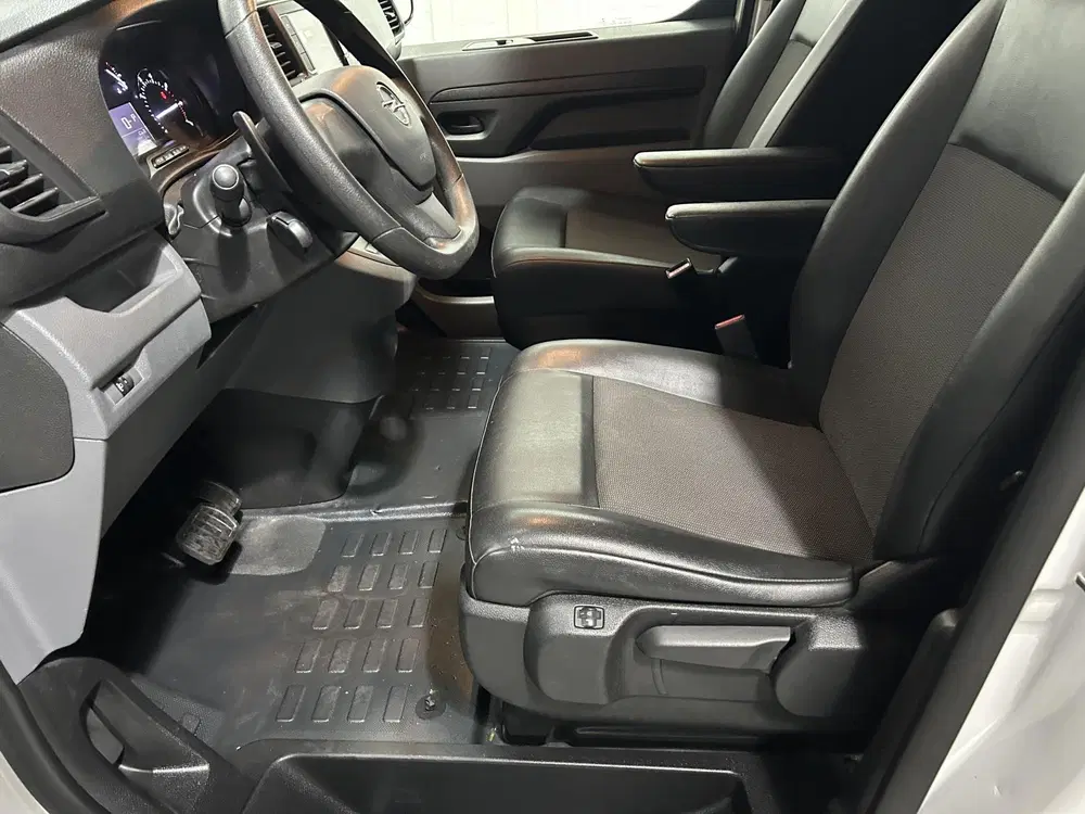 Opel Vivaro 2.0 CDTI 122 pk L3H1 Automaat Airco uit 2021, foto 20