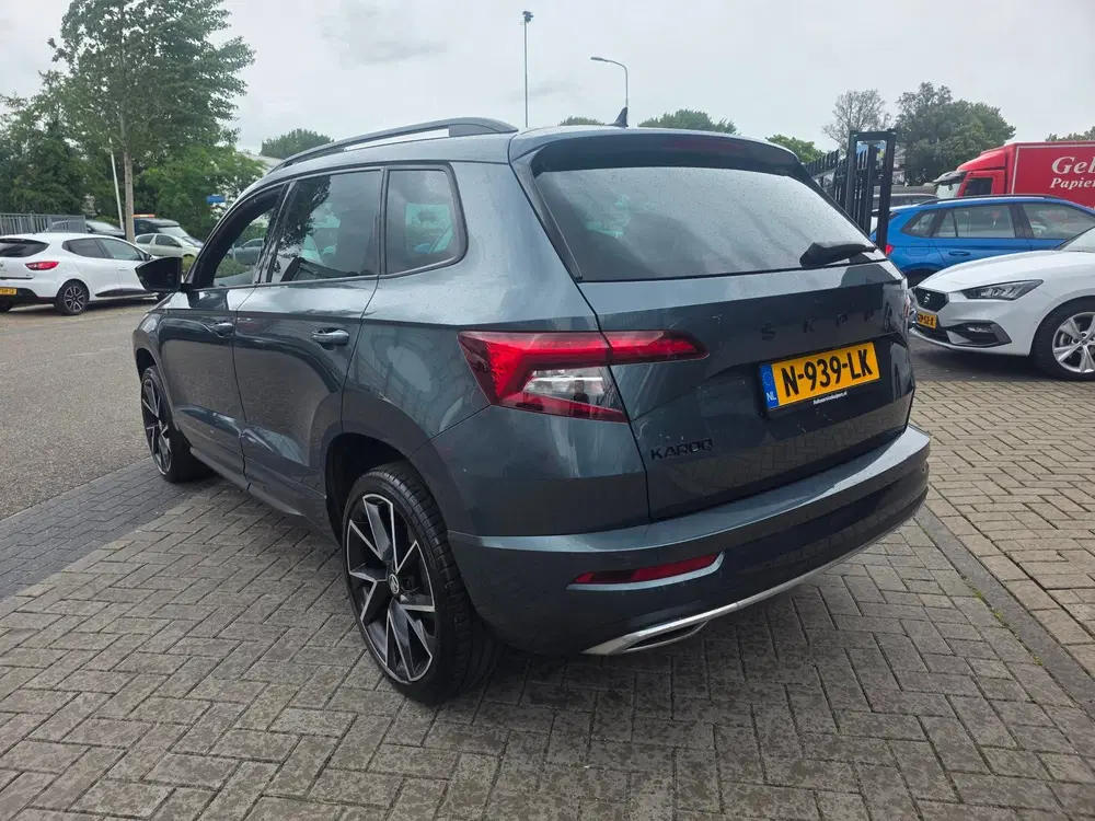 Skoda Karoq 1.5 TSI ACT Sportline Business uit 2021, foto 5