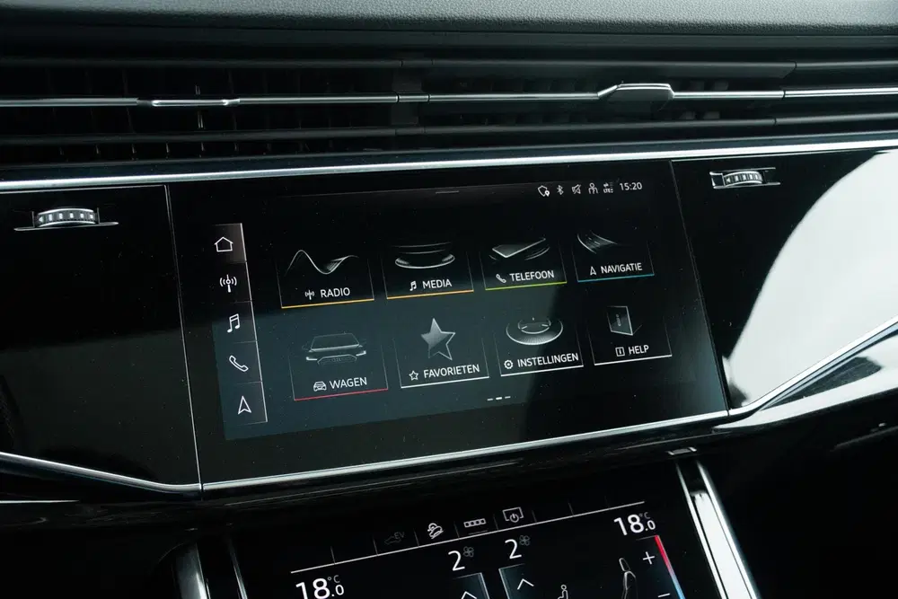 Audi Q7 55 TFSI e quattro S-line uit 2021, foto 17