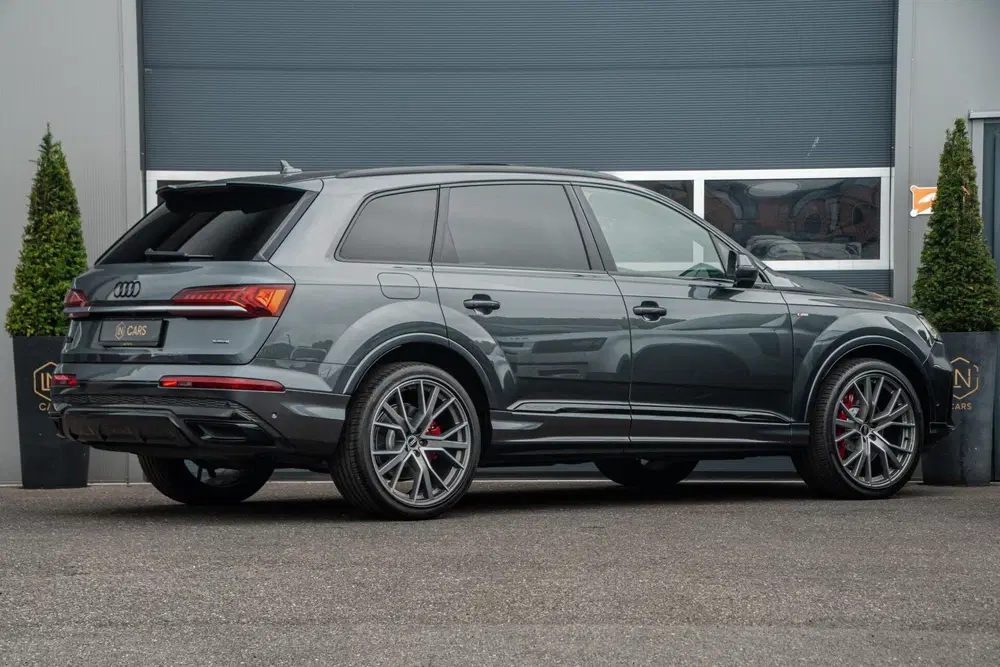 Audi Q7 55 TFSI e quattro S-line uit 2021, foto 6