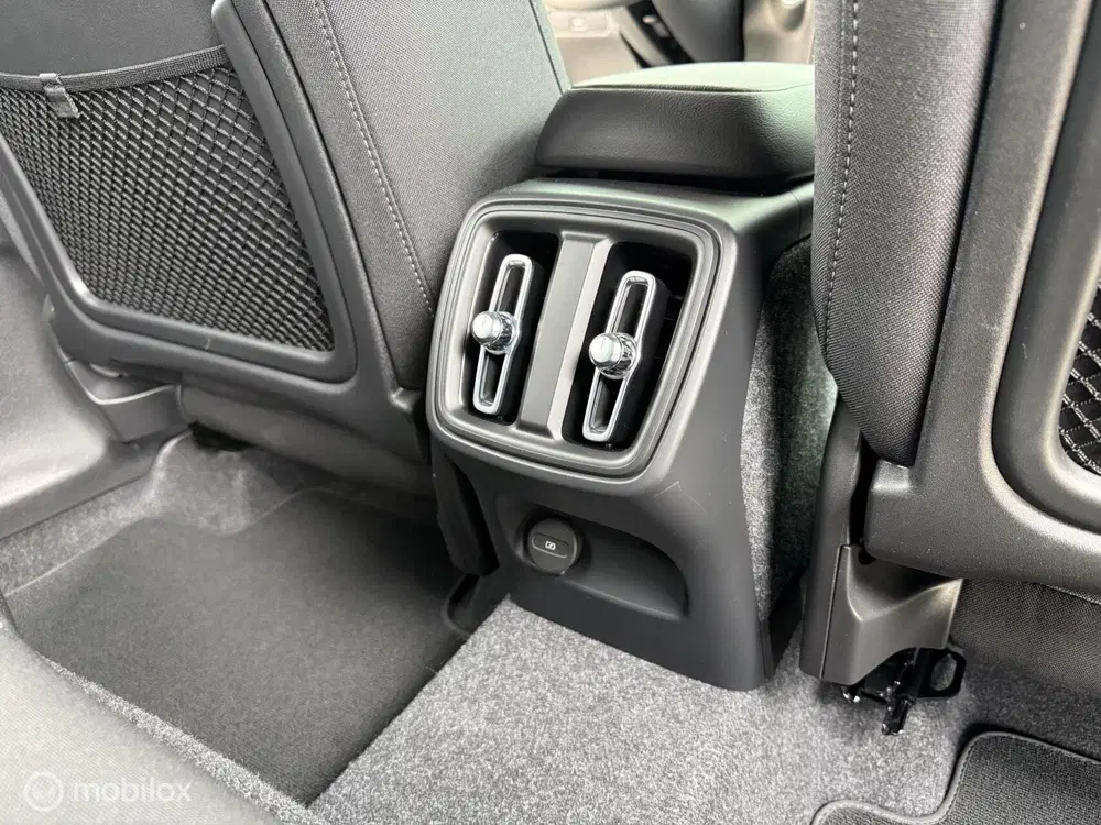 Volvo XC40 2.0 B3 Core uit 2024, foto 20