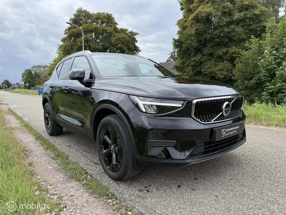 Volvo XC40 2.0 B3 Core uit 2024, foto 3