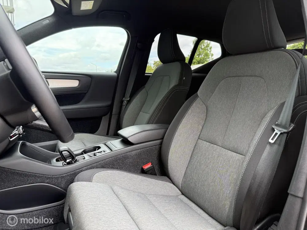 Volvo XC40 2.0 B3 Core uit 2024, foto 6