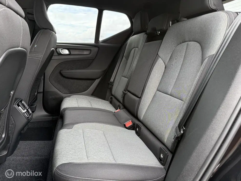Volvo XC40 2.0 B3 Core uit 2024, foto 8