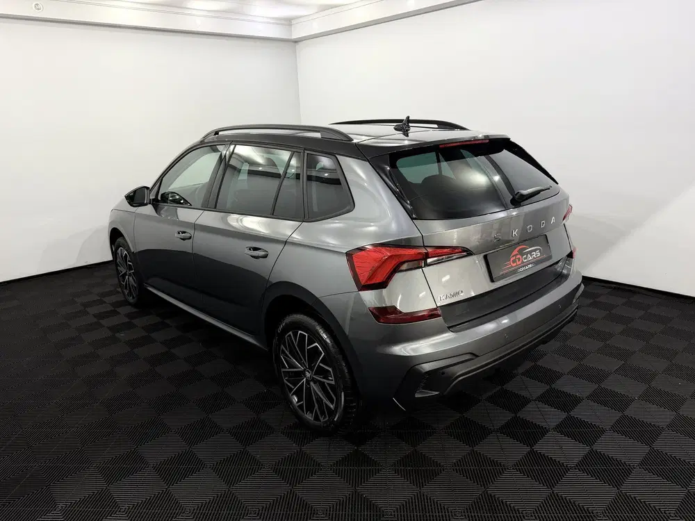 Skoda Kamiq 1.0 TSI Black Pack Camera uit 2026, foto 4