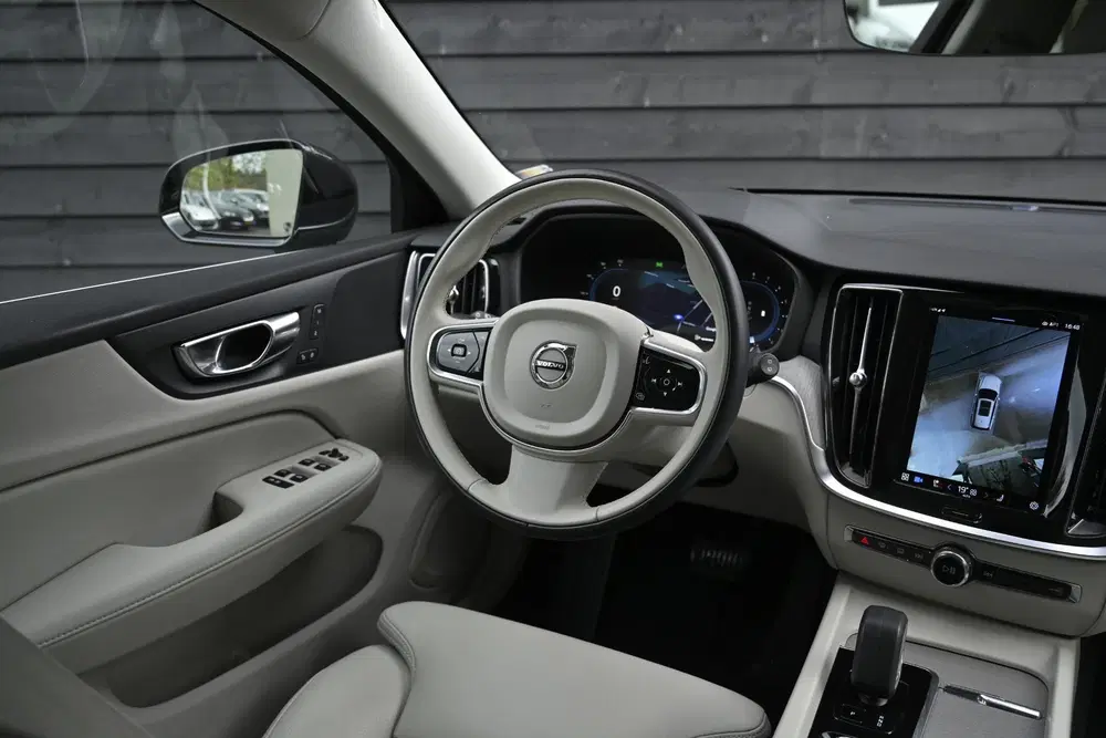 Volvo V60 2.0 B4 Plus Bright uit 2023, foto 15