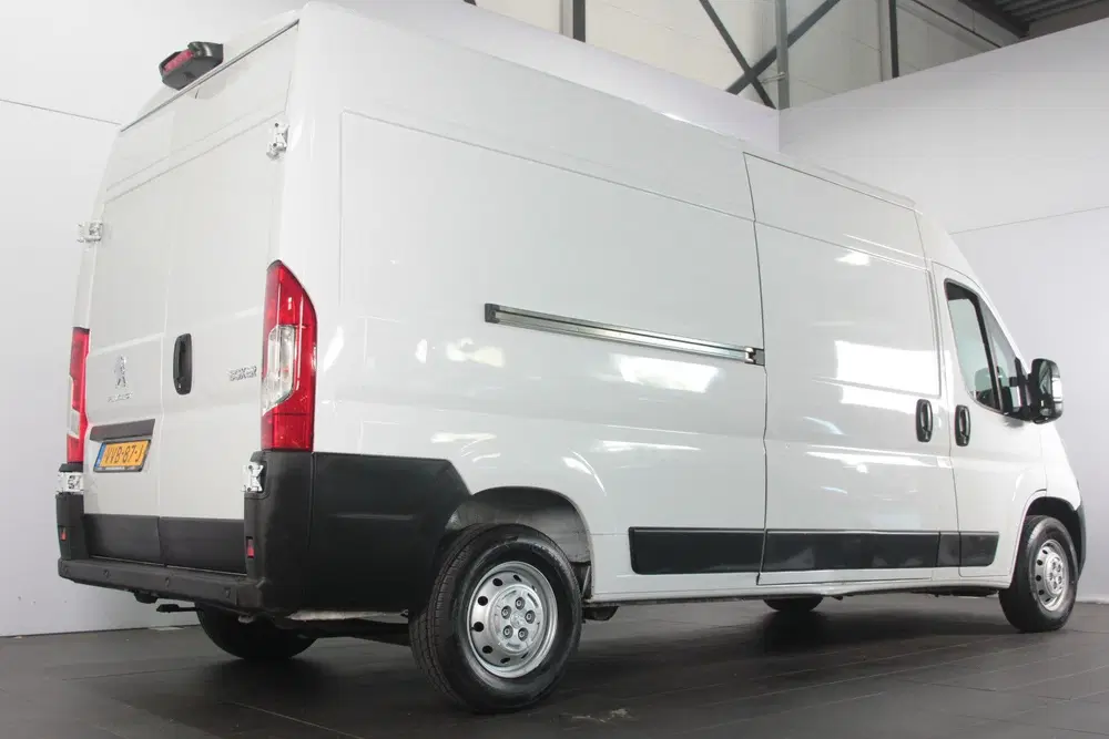Peugeot Boxer 2.2 BlueHDi 140 L3H2 3.3t uit 2023, foto 2