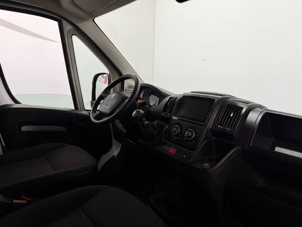 Peugeot Boxer 2.2 BlueHDi 140 L3H2 3.3t uit 2023, foto 3