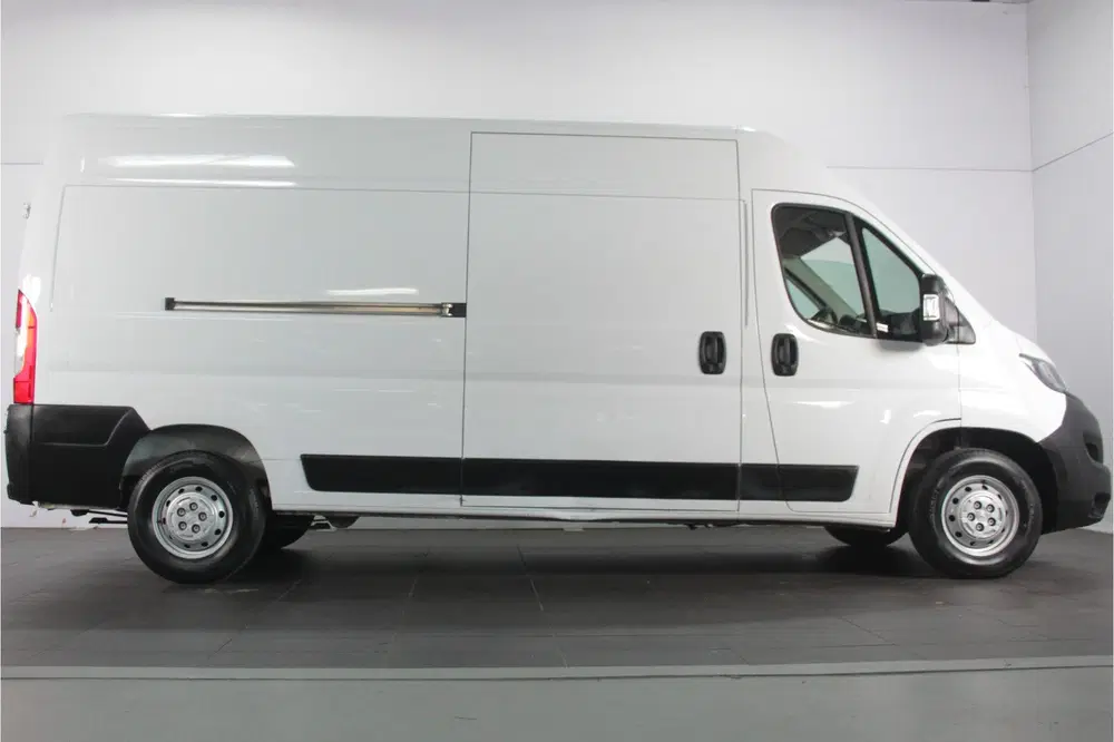 Peugeot Boxer 2.2 BlueHDi 140 L3H2 3.3t uit 2023, foto 7