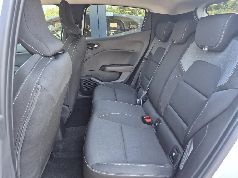 Mitsubishi Colt 1.6 HEV Intense uit 2026, foto 8