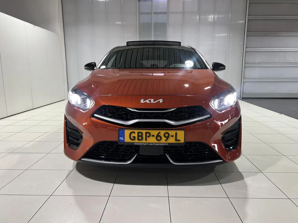 Kia ProCeed 1.5 T-GDi GT-Line AUTOMAAT uit 2024, foto 2