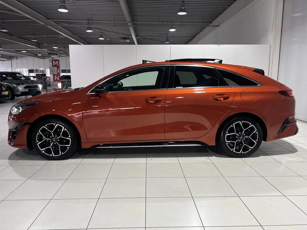 Kia ProCeed 1.5 T-GDi GT-Line AUTOMAAT uit 2024, foto 4