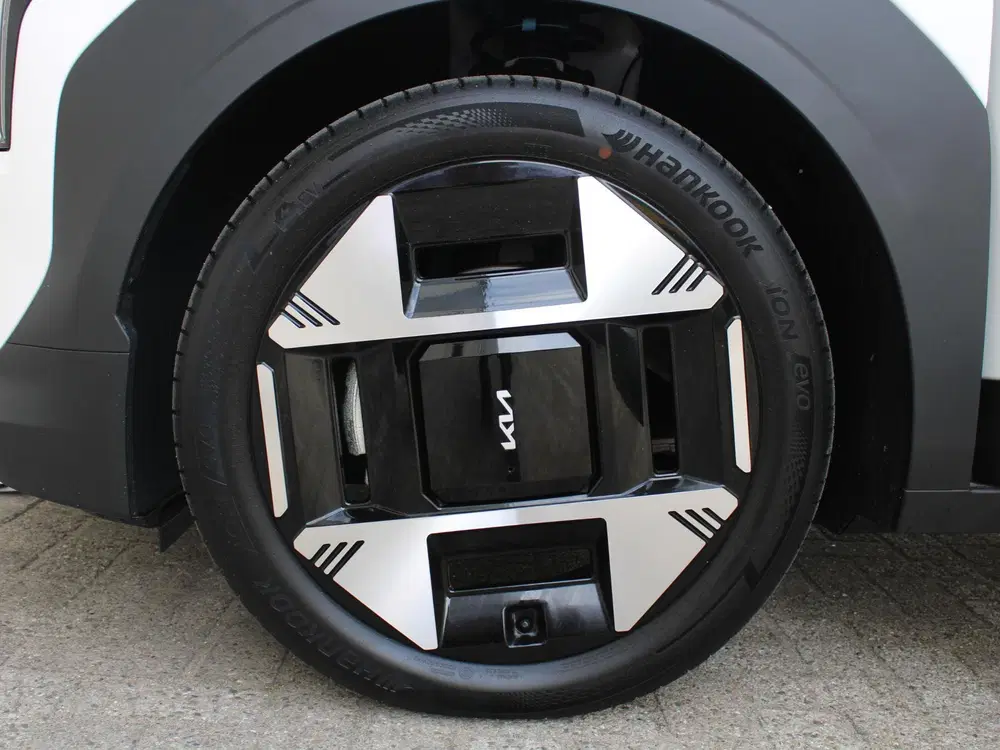 Kia EV3 Plus Advanced 81.4 kWh uit 2025, foto 12