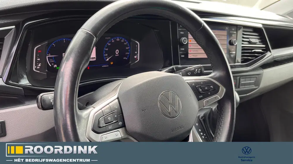 Volkswagen Transporter T6.1 TDI L2H1 30 uit 2023, foto 10