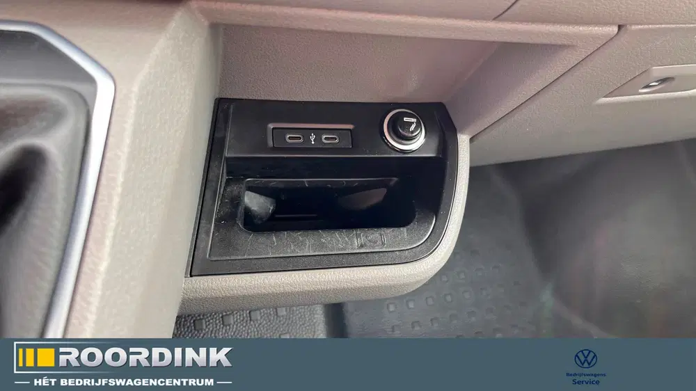 Volkswagen Transporter T6.1 TDI L2H1 30 uit 2023, foto 14