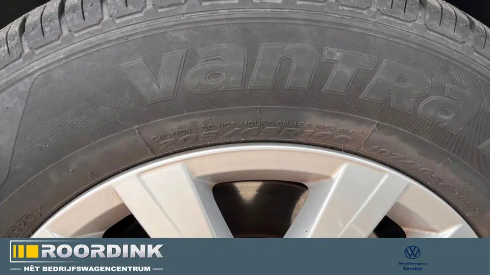 Volkswagen Transporter T6.1 TDI L2H1 30 uit 2023, foto 7