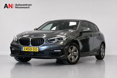 BMW 1-serie 118i High Executive uit 2020