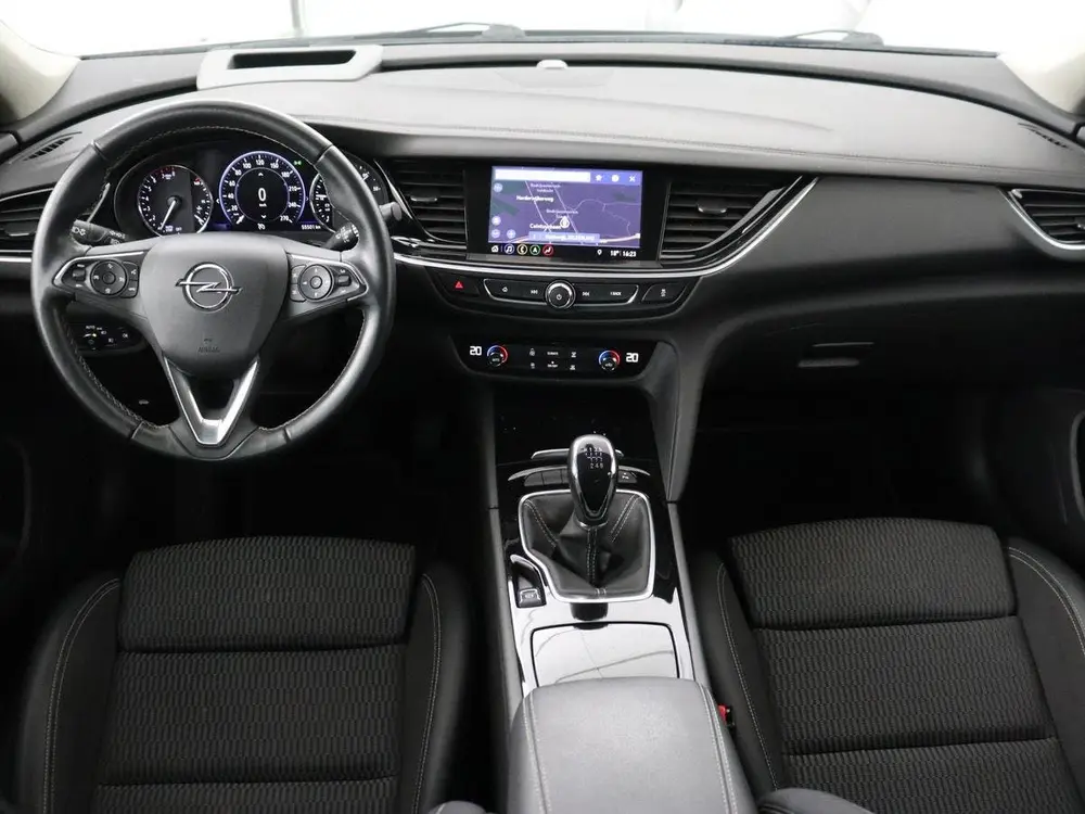 Opel Insignia 1.6 Turbo Innovation uit 2019, foto 7