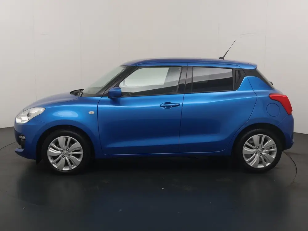 Suzuki Swift 1.2 Select Smart Hybrid uit 2020, foto 2