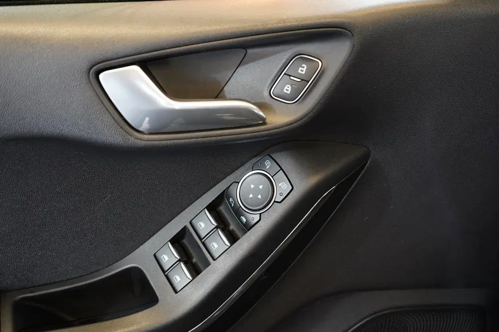 Ford Fiesta 1.0 EcoBoost Titanium uit 2019, foto 15