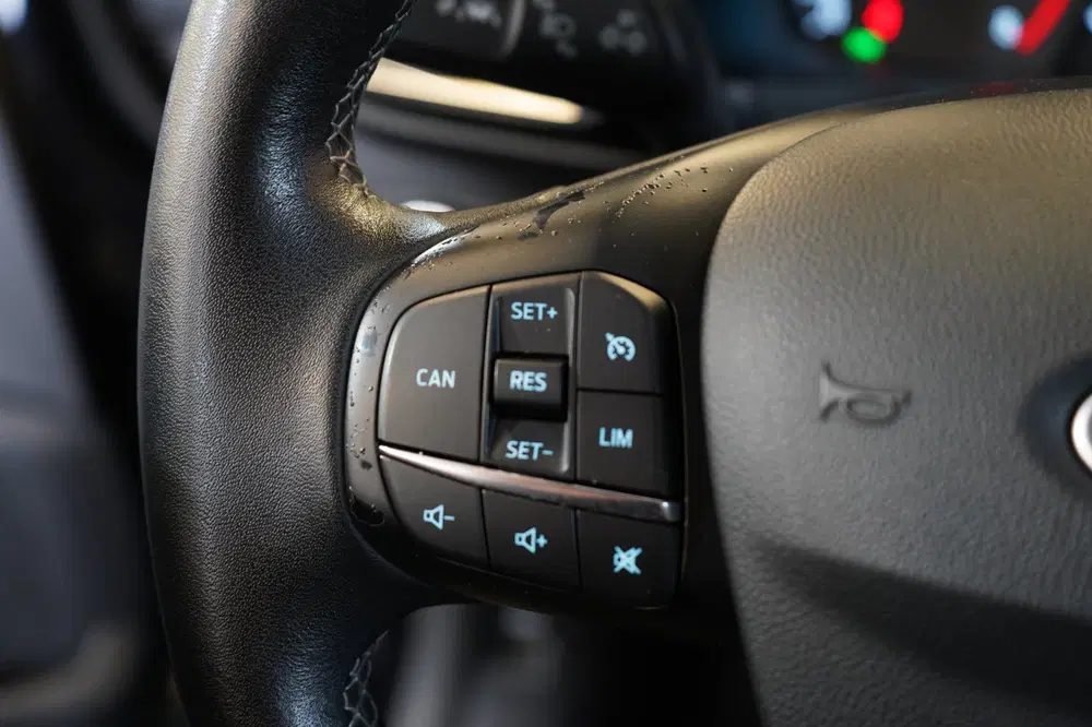 Ford Fiesta 1.0 EcoBoost Titanium uit 2019, foto 17