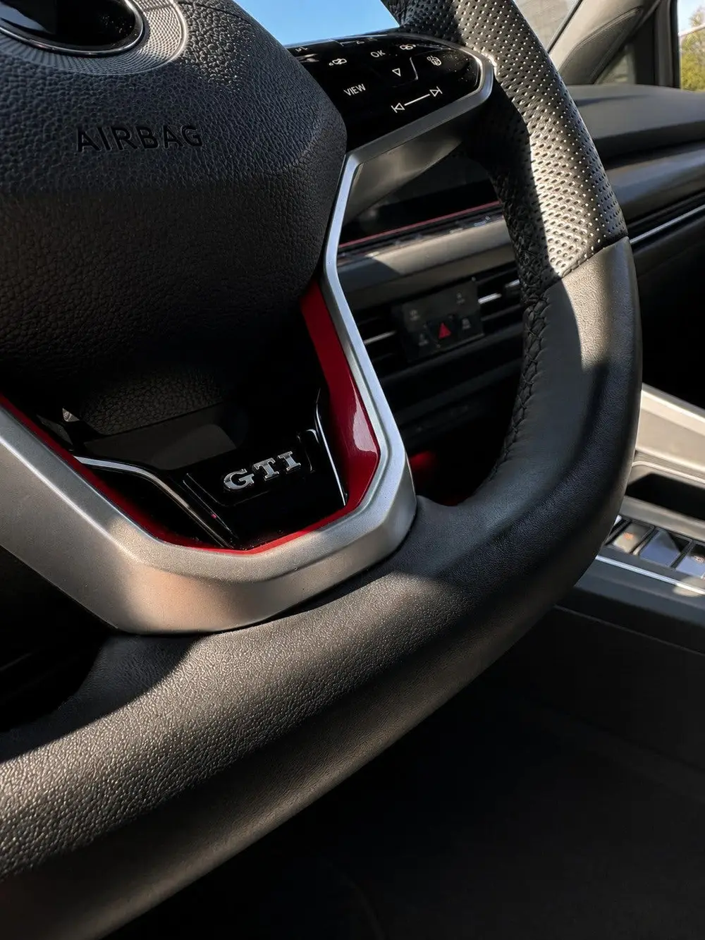 Volkswagen GOLF 2.0 TSI GTI uit 2021, foto 6